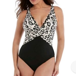 Miraclesuit Purrfectly Animal Print Posh Elan One Piece Swimsuit Size 8 Vneck